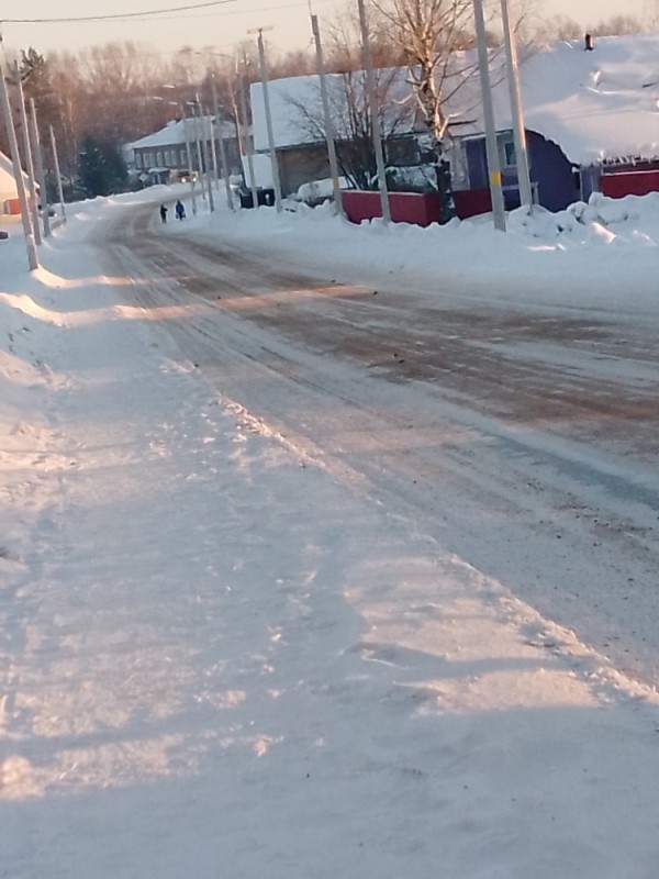 Создать мем: дорога, снег в новосибирске, дорога в заводоуковск