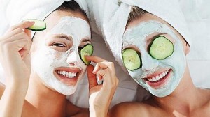 Создать мем: девушка косметология маска, косметическая маска для лица, маски для лица в домашних условиях