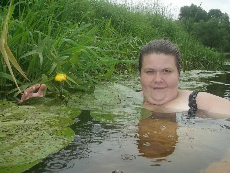 Create meme: girl , man in the water meme, drowned in a swamp