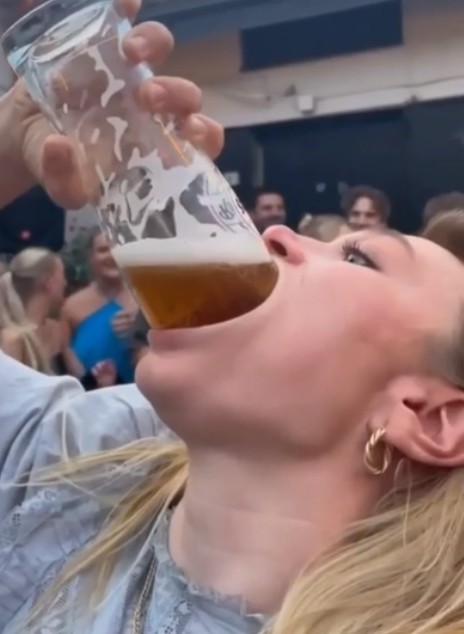 Create meme: drinking girls, girl with beer, beer 