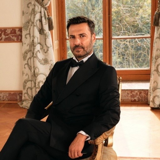 Создать мем: известные турецкие актеры, турецкие сериалы, мужчина