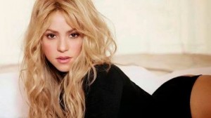 Create meme: Shakira 2018, Shakira singer, Shakira blonde