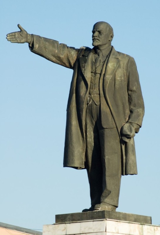 Create meme: Lenin monument , Vladimir Ilyich Lenin , ulan ude monument to lenin