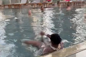 Создать мем: pool, вечеринка у бассейна, плавать в бассейне