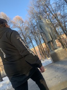 Create meme: male, Lenin monument, monument