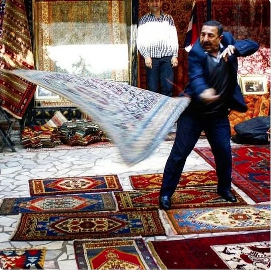 Создать мем: komik şeyler, carpet meme, узбекские ковры