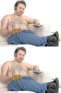 Создать мем: нормальный мужчина, пить пиво, полный мужчина