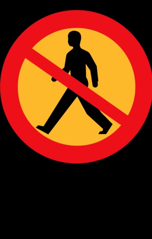 Создать мем: движение пешеходов запрещено дорожный знак, знак движение пешеходов запрещено, запрещающие знаки дорожного движения движение пешеходов запрещено