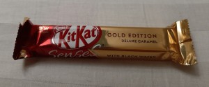 Создать мем: кит кат gold edition deluxe caramel, kitkat gold edition deluxe caramel, kitkat gold edition