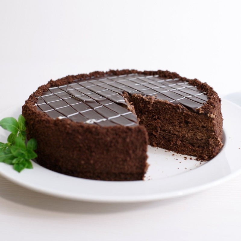 Create meme: chocolate cake "prague", chocolate sponge cake, chocolate cake