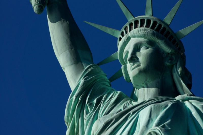 Создать мем: статуя свободы во франции, статуя свободы америка, статуя свободы (г. нью-йорк)