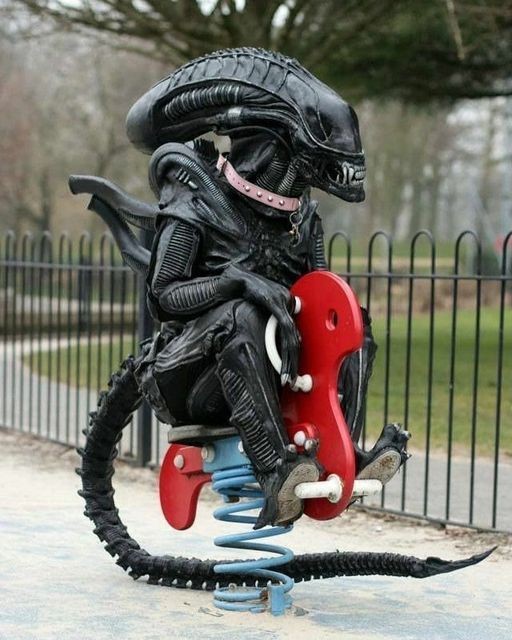 Create meme: alien vs predator , alien and predator, Cosplay alien xenomorph