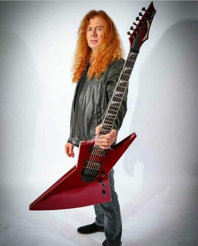 Создать мем: дэйв мастейн 2020, gibson flying v, megadeth "endgame"