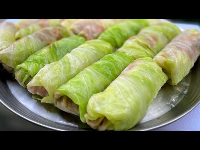 Create meme: cabbage rolls, cabbage rolls from young cabbage, delicious cabbage rolls