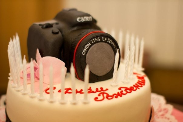 Создать мем: торт фотоаппарат никон, с днем рождения фотографу, торт фотоаппарат