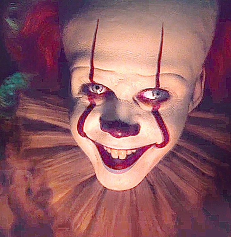 Create meme: Stephen king , pennywise smiles 2019, pennywise the clown 2017 movie