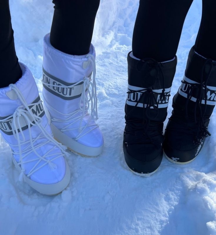 Создать мем: луноходы moon boot белые, зимние сапоги, обувь зимняя