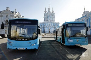 Создать мем: автобус большой, городской автобус, общественный транспорт москвы