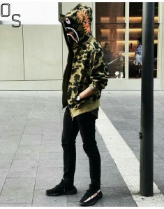 Создать мем: японская уличная мода мужчины bape, bape hoodie, ниго бейп