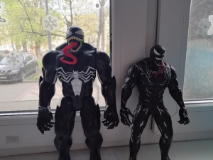 Создать мем: веном фигурка, веном фигурка хасбро, фигурка венома venom