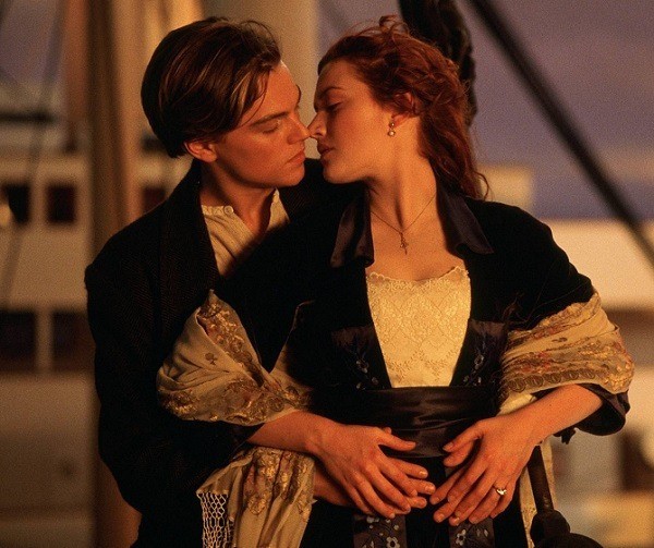 Create meme: titanic , Kate Winslet and Leonardo DiCaprio Titanic Kiss, Leonardo DiCaprio and Kate Winslet Titanic