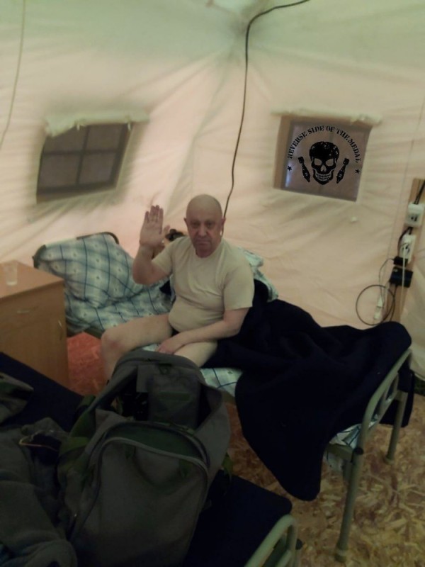 Create meme: tent cube, winter tent, tent 