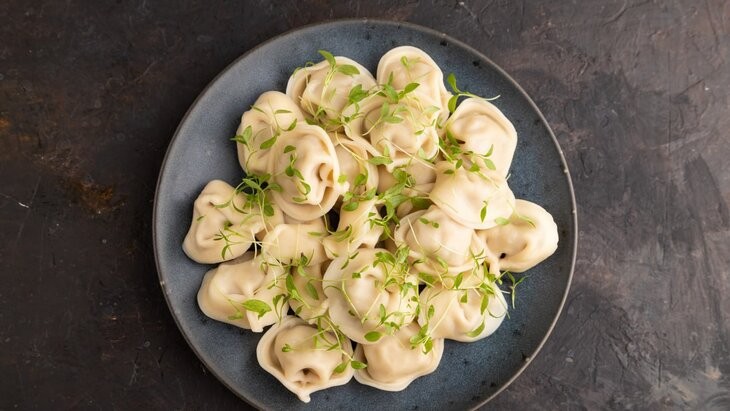 Создать мем: пельмени вареники, красивые пельмени, самые вкусные пельмени