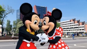 Create meme: Mickey and Minnie mouse, Mickey and Minnie memes, Mickey mouse Gorky Park