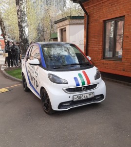 Создать мем: Smart Fortwo II, авто, электромобили в москве