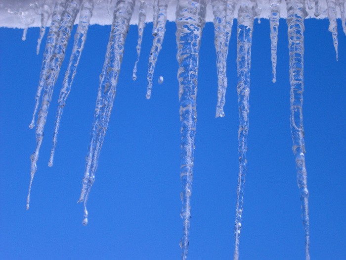 Create meme: icicles, long icicles, icicle drawing for children