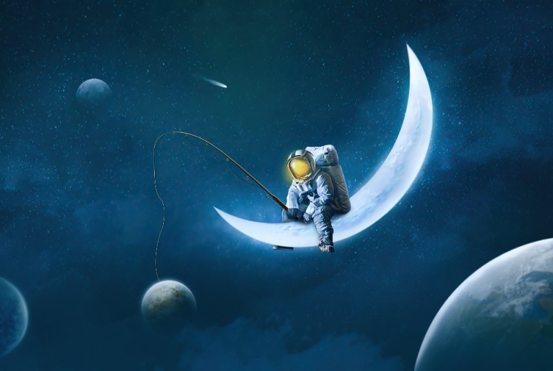 Создать мем: рисунок в космосе, астронавт держит луну, космонавт на луне