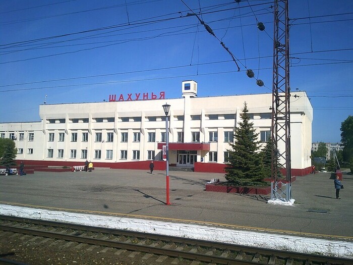 Create meme: shakhunya railway station, Shakhunya station of Nizhny Novgorod, shakhunya railway station