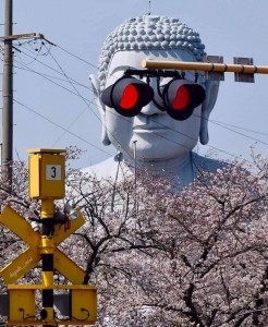 Create meme: street landscape, facts about Japan, Traffic light