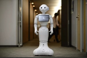 Создать мем: робот помощник, человекоподобный робот пеппер, роботы роботы
