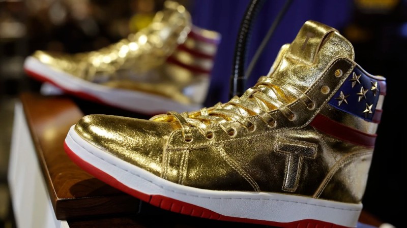 Create meme: golden sneakers, casual shoes, shoes 