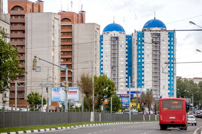 Создать мем: ул титова 29 новосибирск, казань ул. чуйкова 1а, запорожье высотки