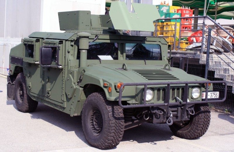 Create meme: humvee armored car, army hummer, Taiwan hummer military