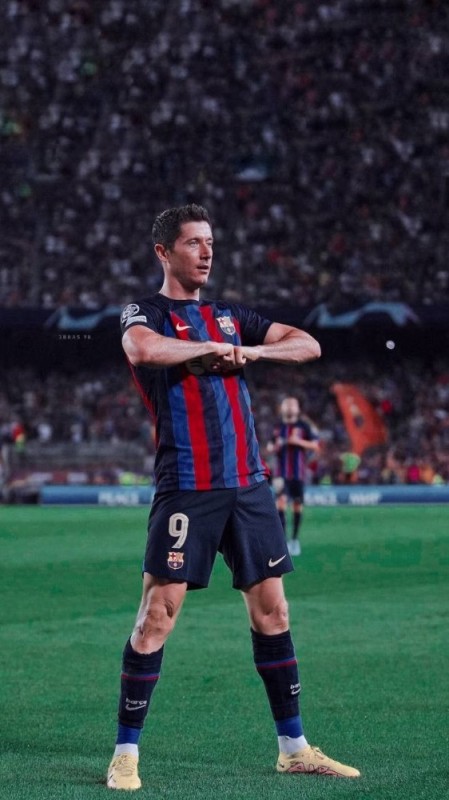Create meme: Lionel Messi , lewandowski in barcelona, robert lewandowski barcelona