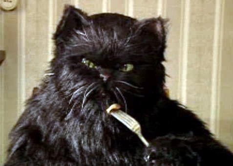 Создать мем: кот бегемот мастер и маргарита 2005, кот бегемот с примусом, кот бегемот из мастера и маргариты