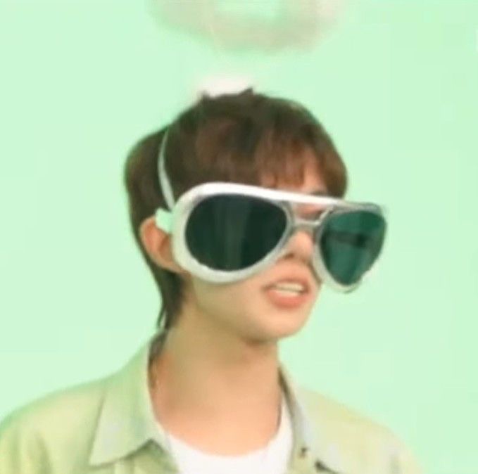 Create meme: Kim Seokjin wearing sunglasses, glasses , Asian 