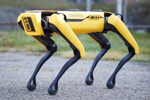 Создать мем: робот собака boston dynamics, роботы boston dynamics тащат грузовик, робот / boston dynamics spot robot