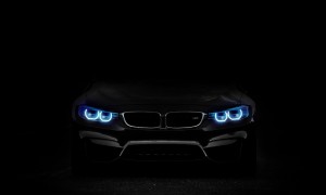 Создать мем: bmw, бмв м5 ф90 в темноте, bmw фары