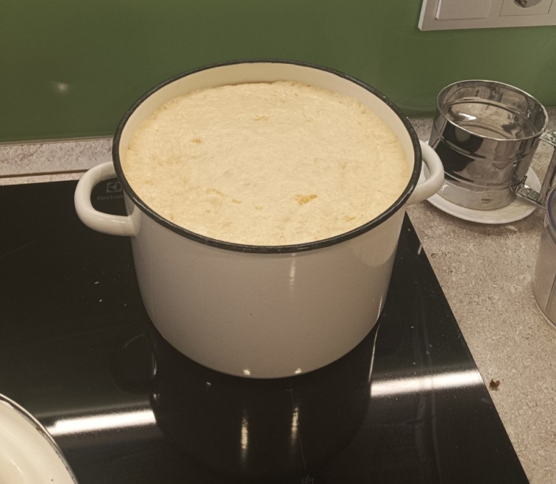 Create meme: milk soup, milk in a saucepan, millet porridge with milk in a saucepan