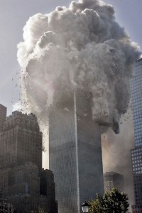 Создать мем: теракт 11 сентября 2001 года башни, 11 сентября 2001 башни, теракты 11 сентября 2001 года