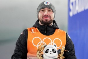 Create meme: biathlete, the biathlon world Championships, Alexander Loginov