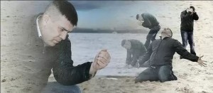 Создать мем: мужчина с песком мем, грустный мужик на пляже мем, мужик сыпет песок