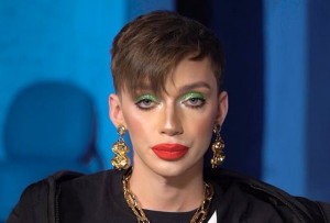 Create meme: makeup artist, lips, red lips