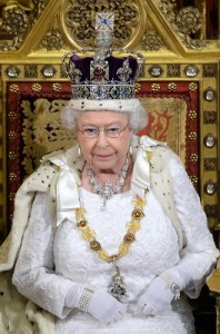 Создать мем: королева великобритании елизавета, королева британии елизавета, корона королевы англии