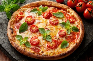 Создать мем: пицца 30 см, итальянская пицца, классическая пицца