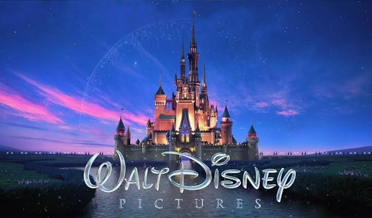 Create meme: walt Disney Pictures, Disney screensaver, walt Disney castle